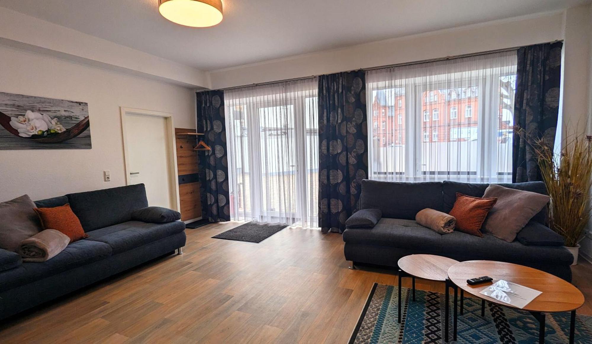 Fewo Urban Gotha-Apartment Friedenstein- Am Schlosspark- Parken An Der Der Tuer- Barrierefrei, 900 Meter Zum Bahnhof - Wallbox מראה חיצוני תמונה