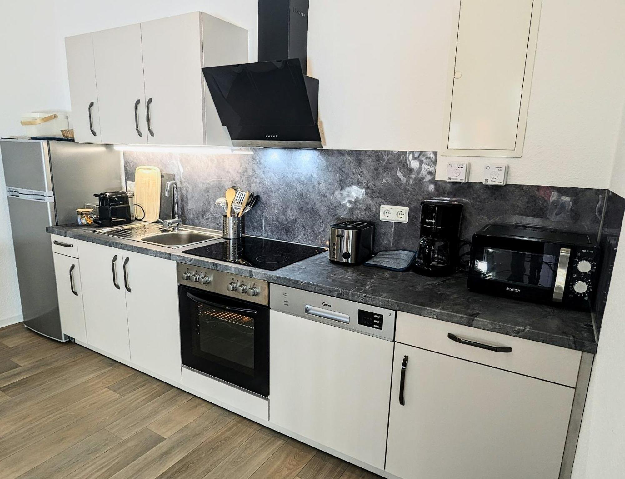 Fewo Urban Gotha-Apartment Friedenstein- Am Schlosspark- Parken An Der Der Tuer- Barrierefrei, 900 Meter Zum Bahnhof - Wallbox מראה חיצוני תמונה