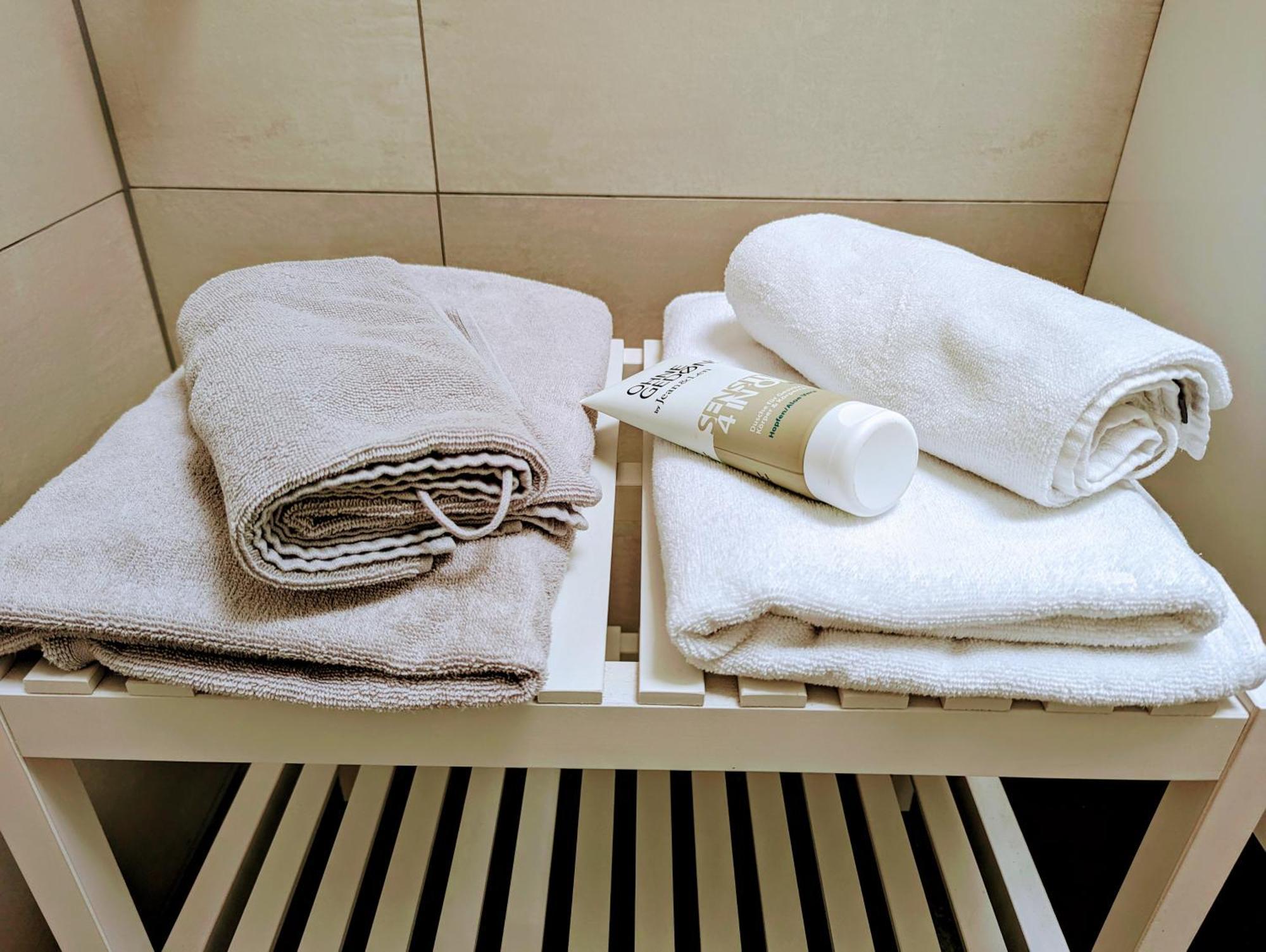Fewo Urban Gotha-Apartment Friedenstein- Am Schlosspark- Parken An Der Der Tuer- Barrierefrei, 900 Meter Zum Bahnhof - Wallbox מראה חיצוני תמונה