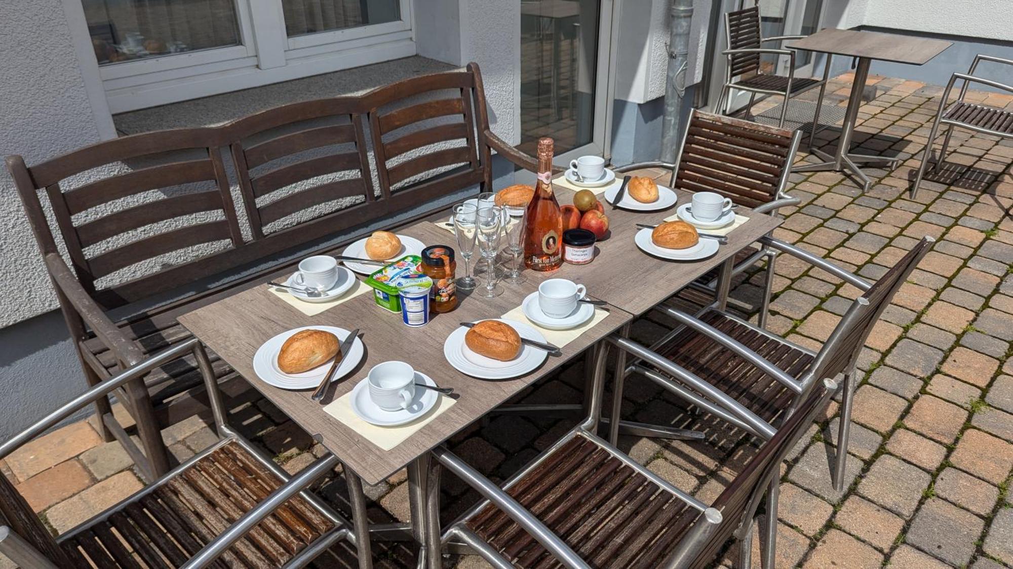 Fewo Urban Gotha-Apartment Friedenstein- Am Schlosspark- Parken An Der Der Tuer- Barrierefrei, 900 Meter Zum Bahnhof - Wallbox מראה חיצוני תמונה
